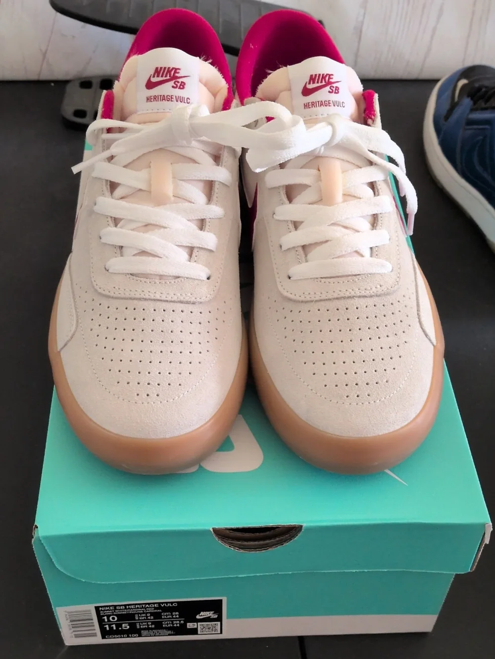 (NEW) Nike SB Heritage Vulc Men's Size 10